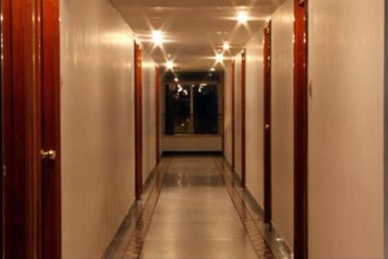 Hotel Ram International Пондичери Екстериор снимка