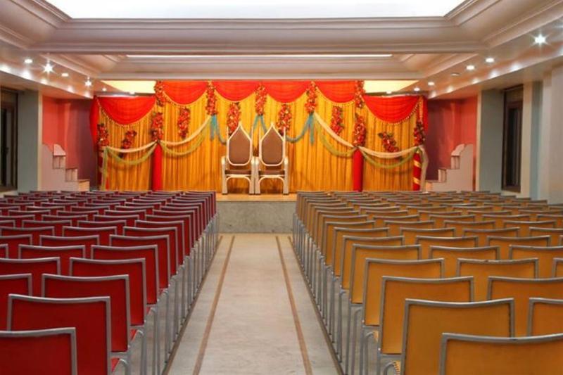 Hotel Ram International Пондичери Екстериор снимка